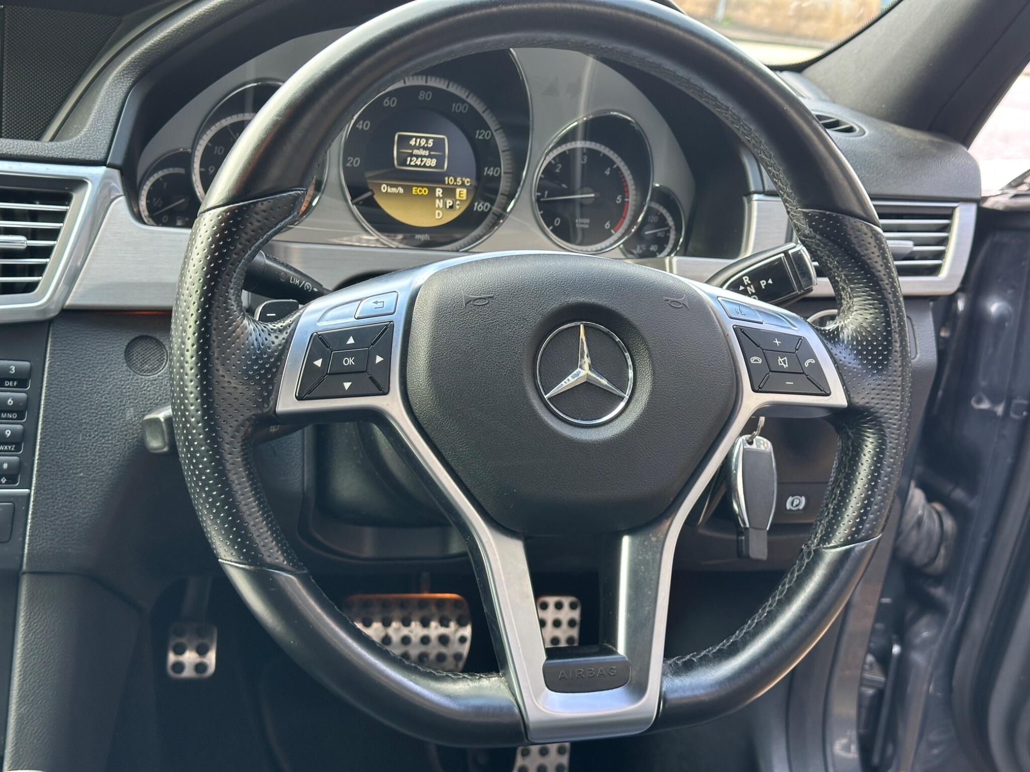 Mercedes-Benz E-Class view 36