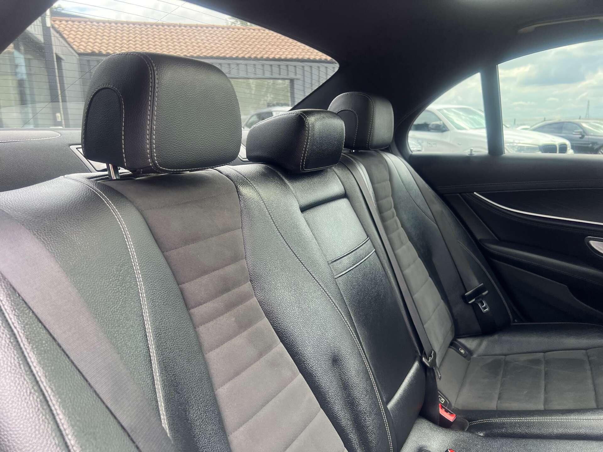 Mercedes-Benz E-Class view 39
