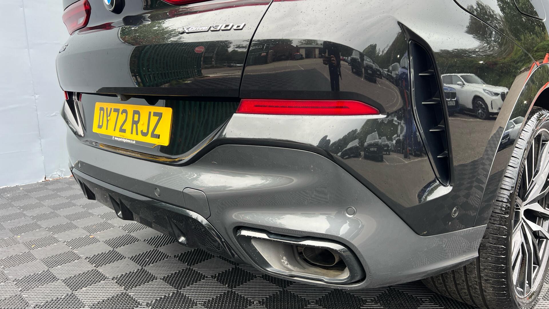 BMW X6 view 28