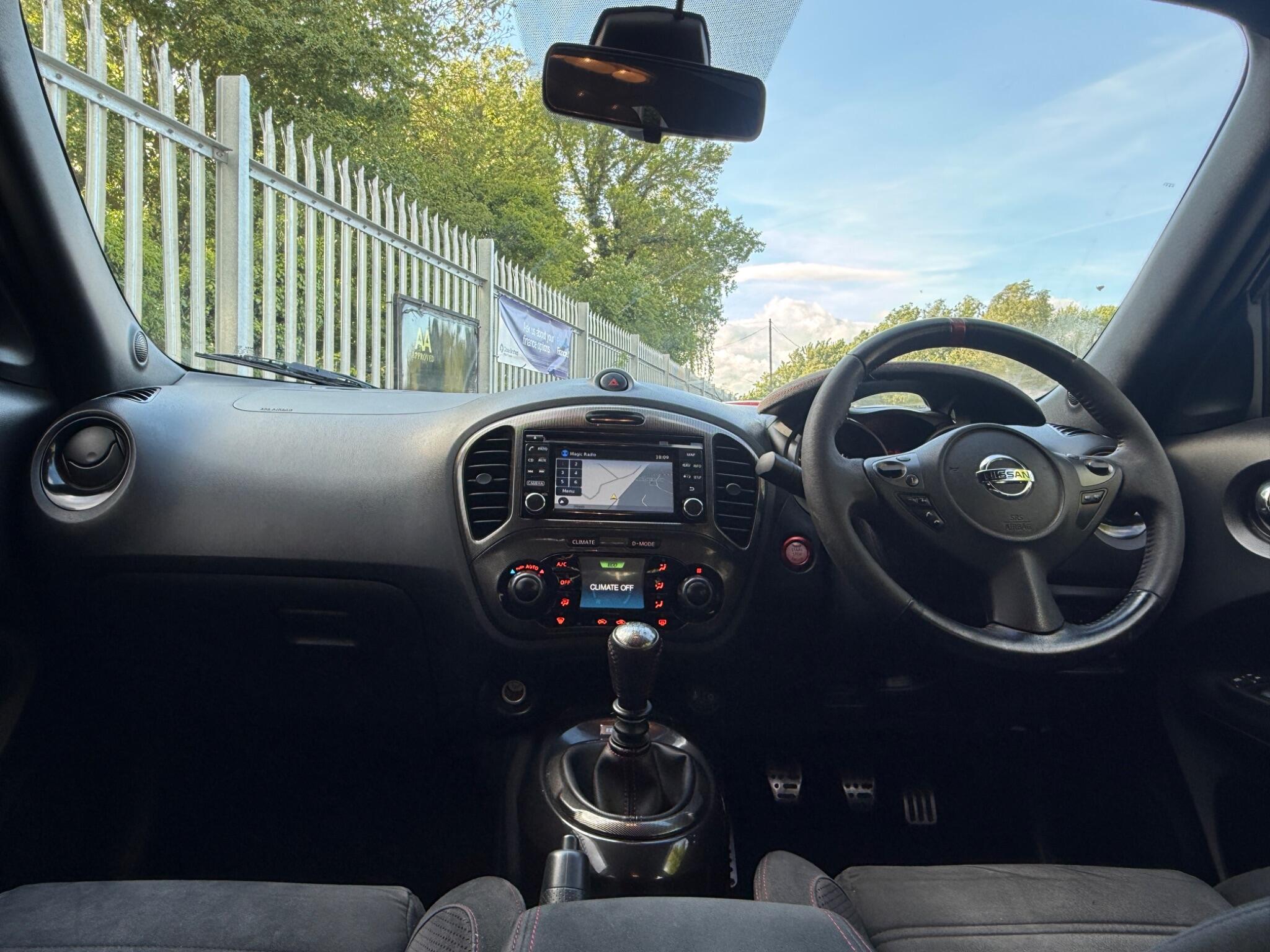 2015 Nissan Juke image 24