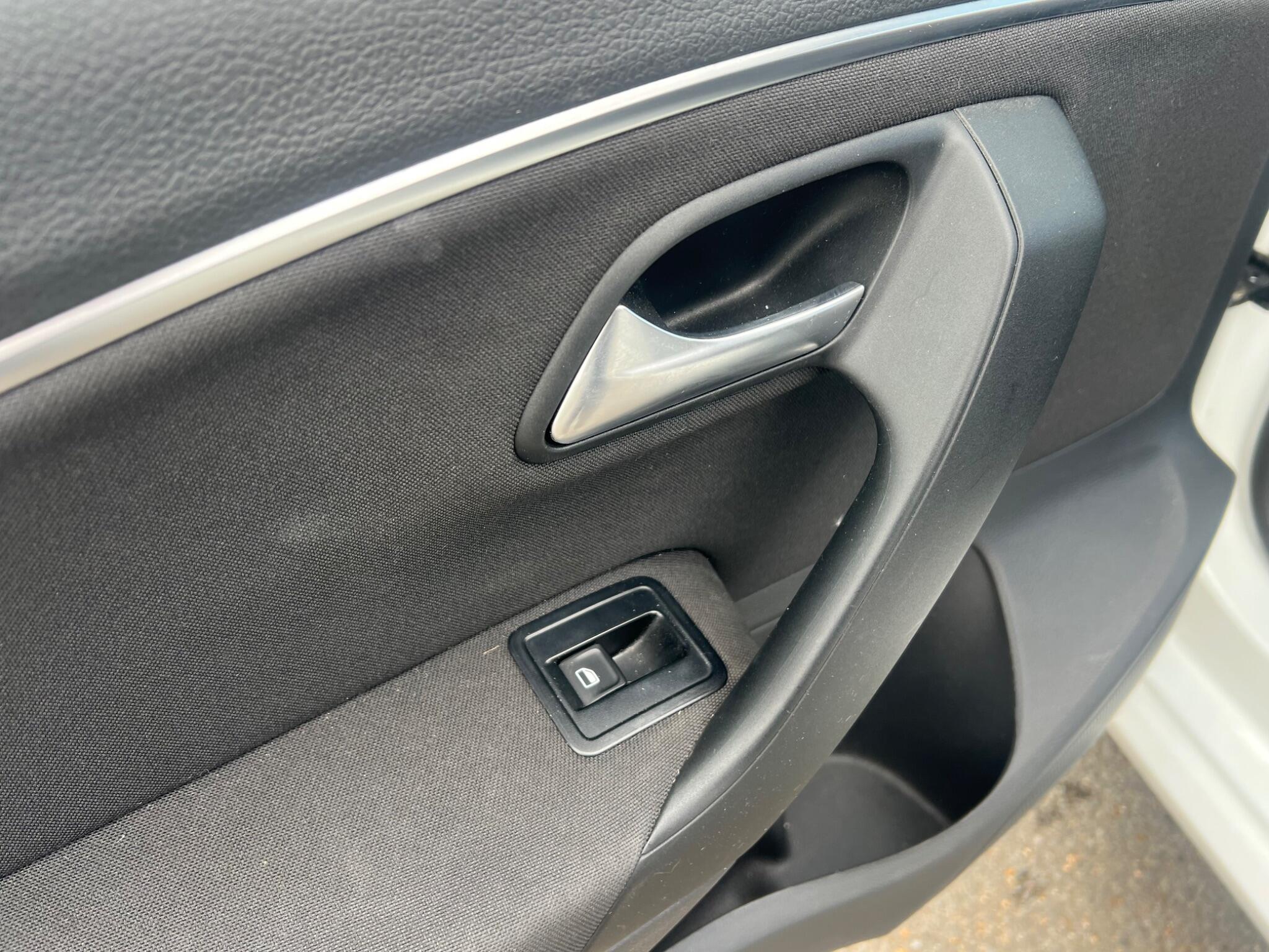 Volkswagen Polo view 34