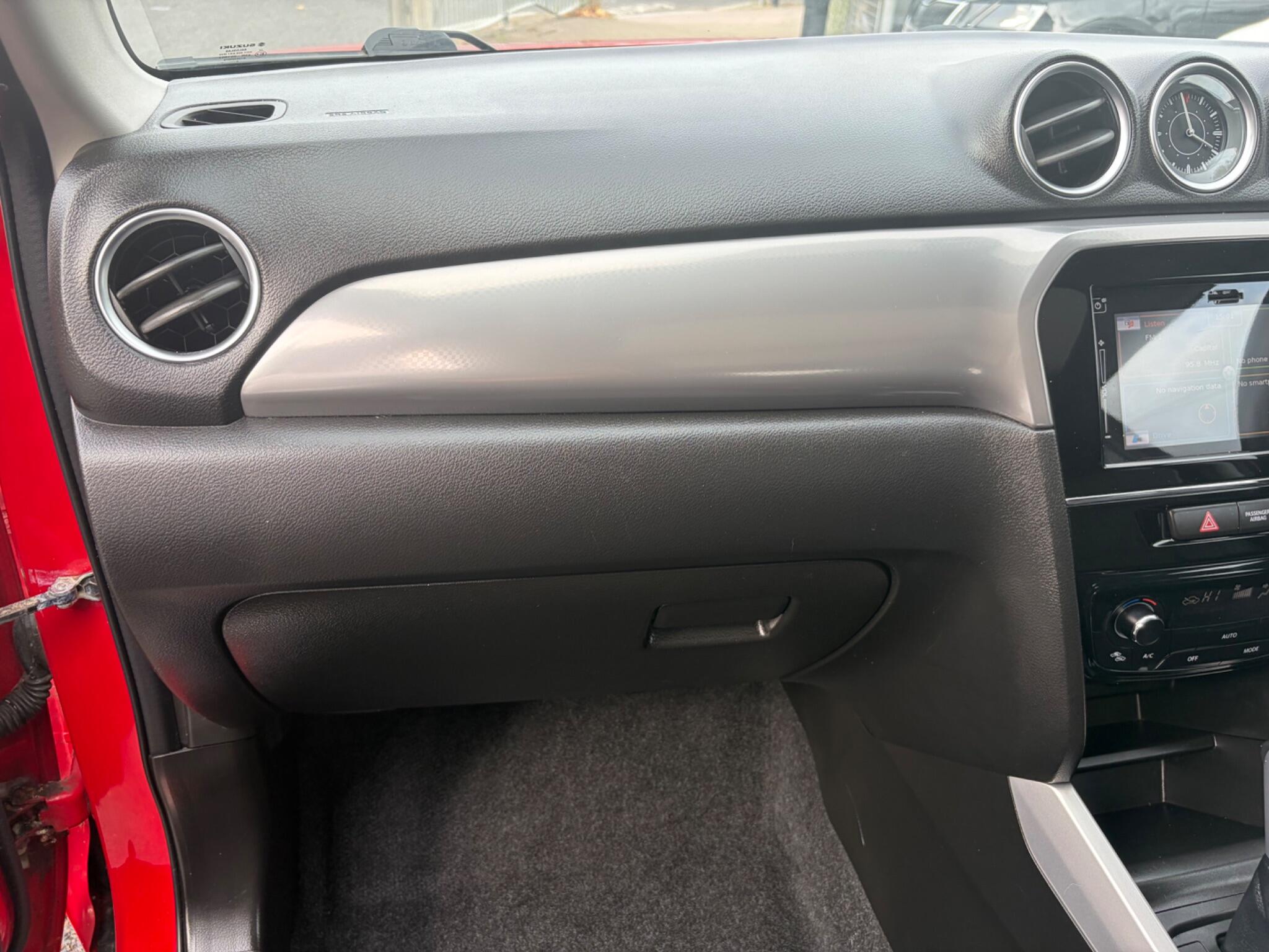 Suzuki Vitara view 84