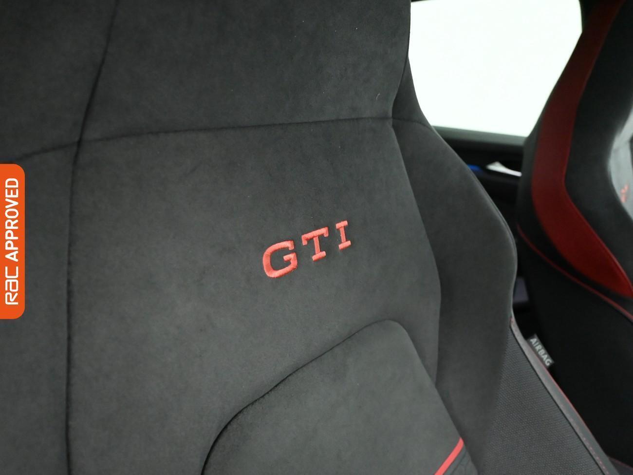 Volkswagen Golf view 14