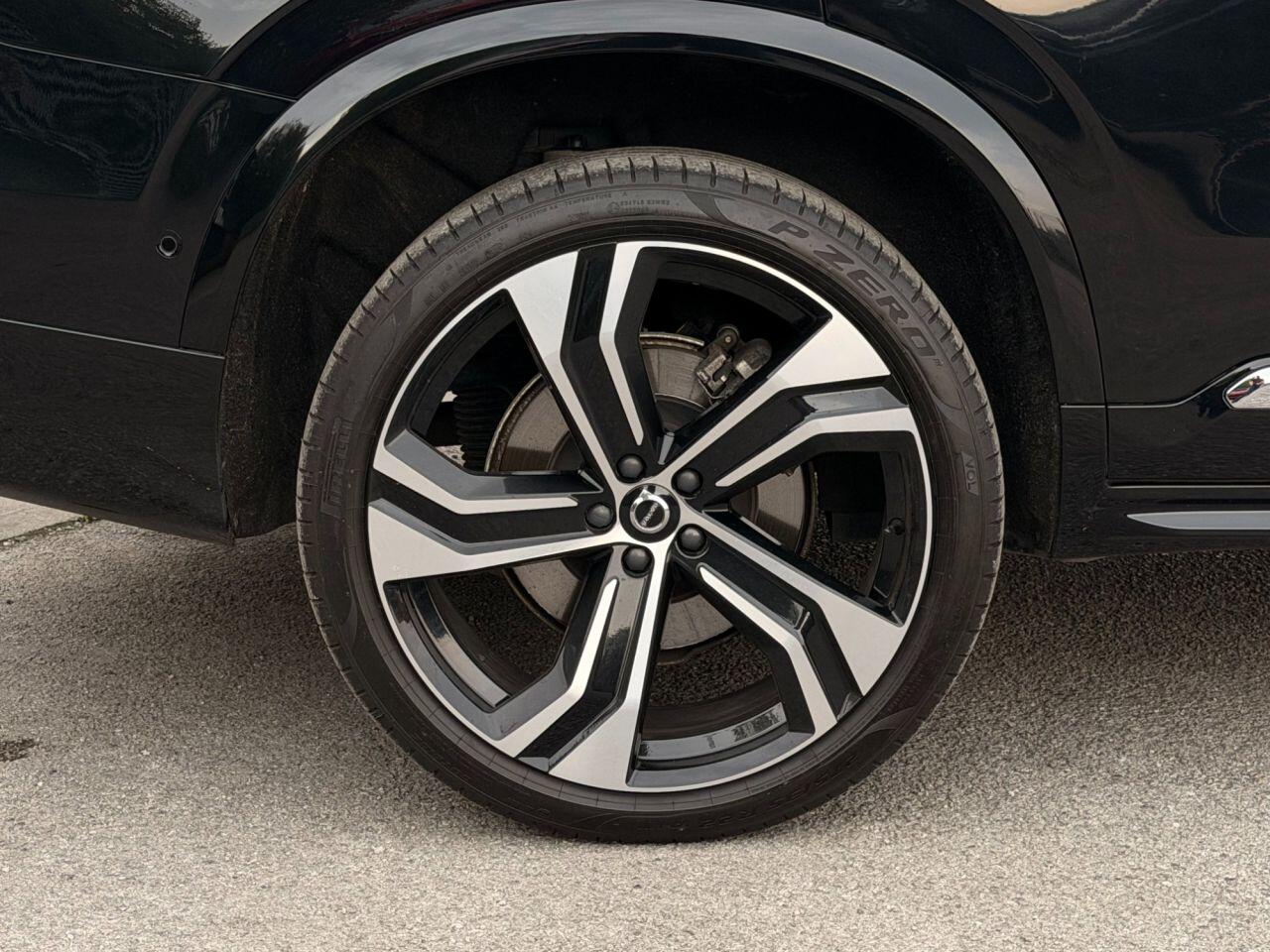 Volvo XC90 view 20