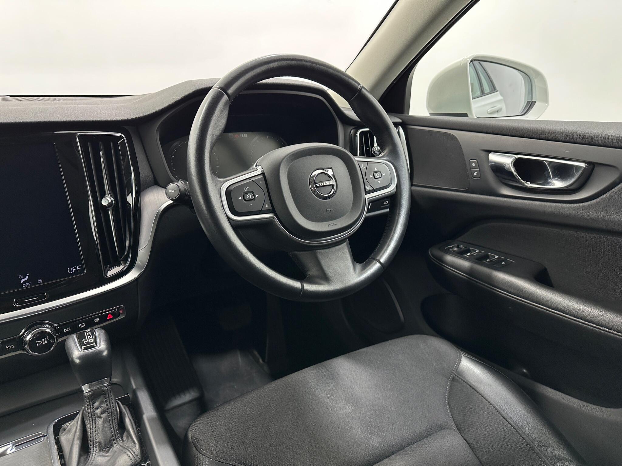 Volvo V60 view 12