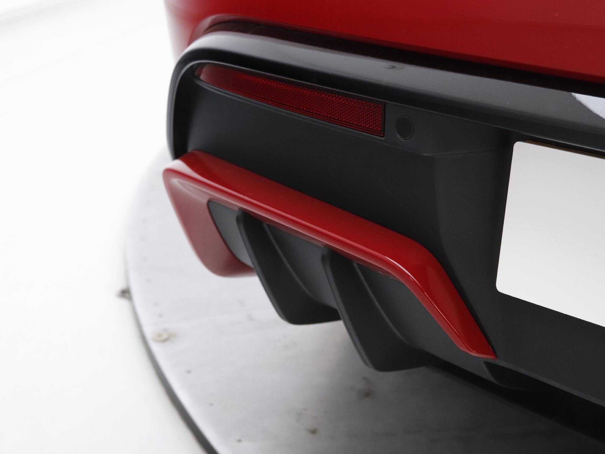 Porsche Macan view 22