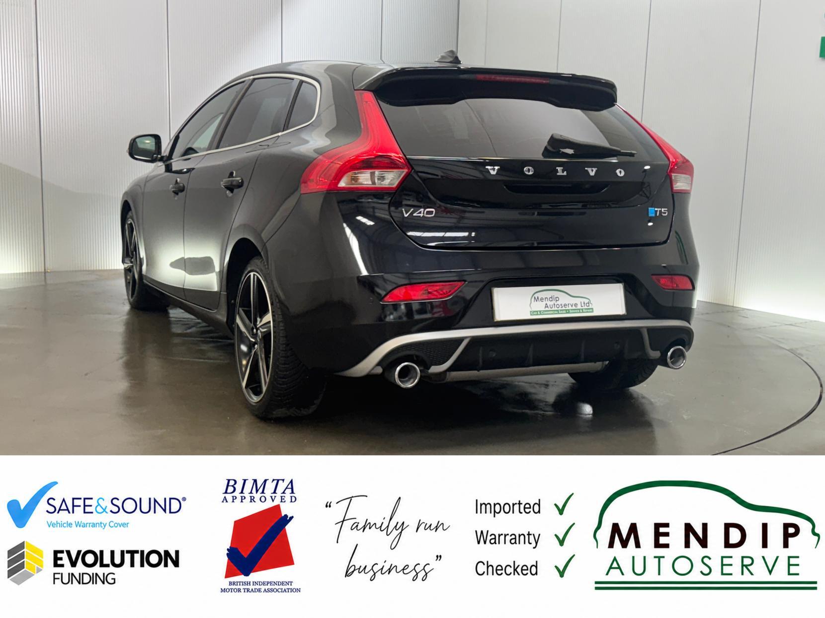 Volvo V40 view 15