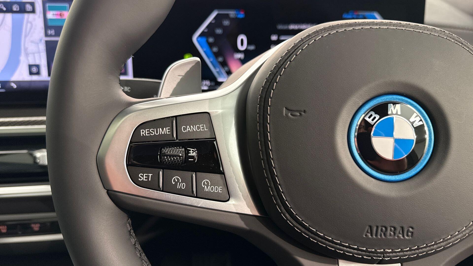 BMW X5 view 17