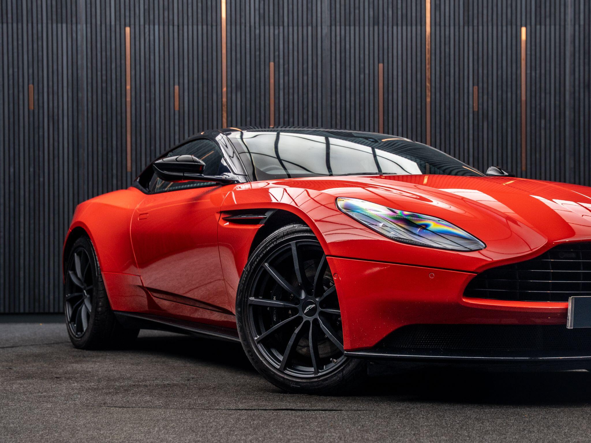Aston Martin DB11 view 7