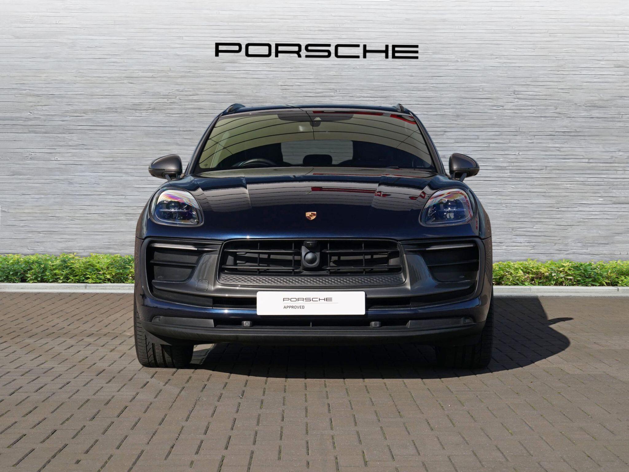 Porsche Macan view 2
