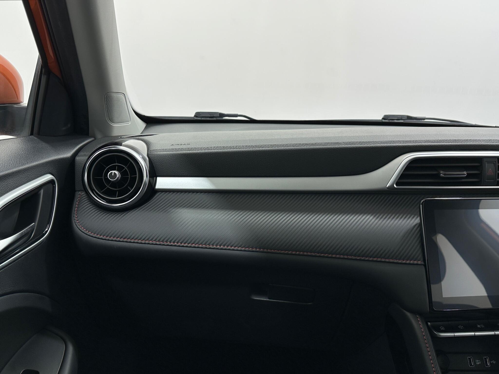 MG ZS view 29