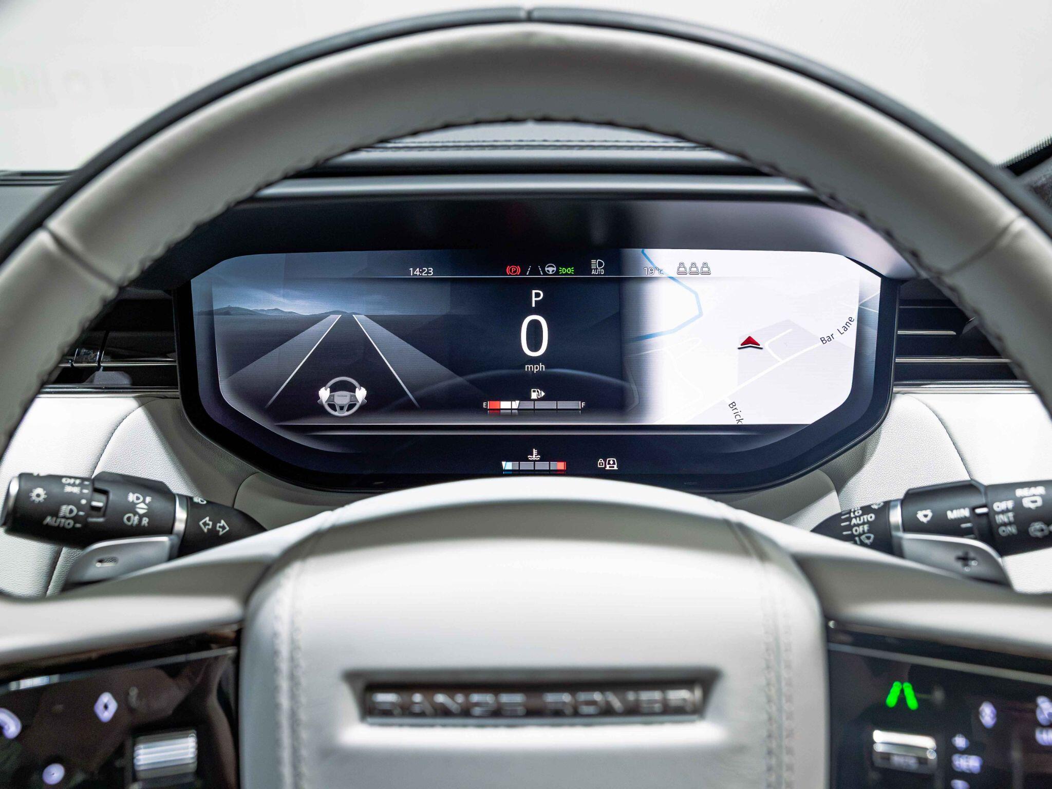 Land Rover Range Rover Sport view 22
