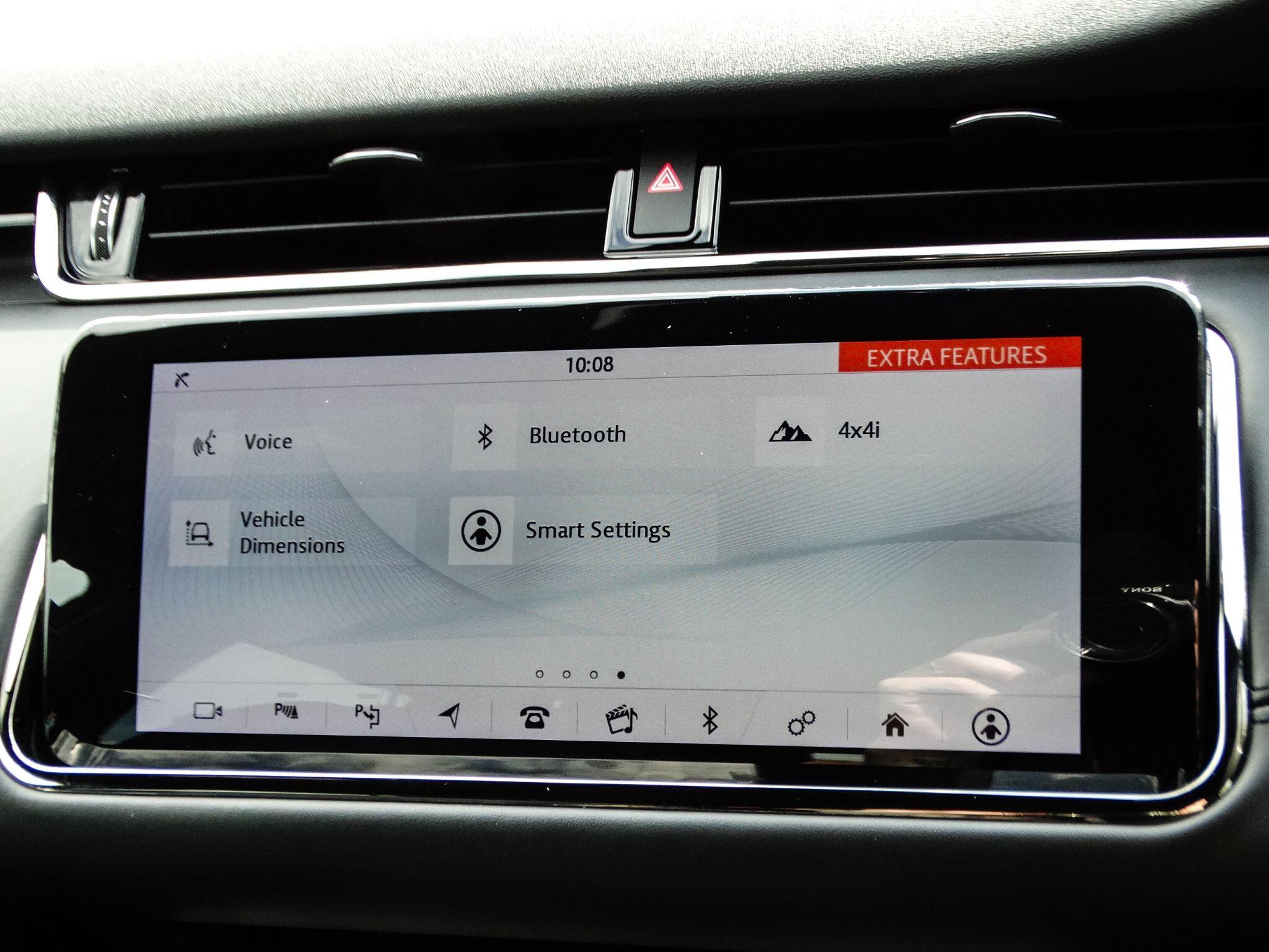 Land Rover Range Rover Evoque view 23
