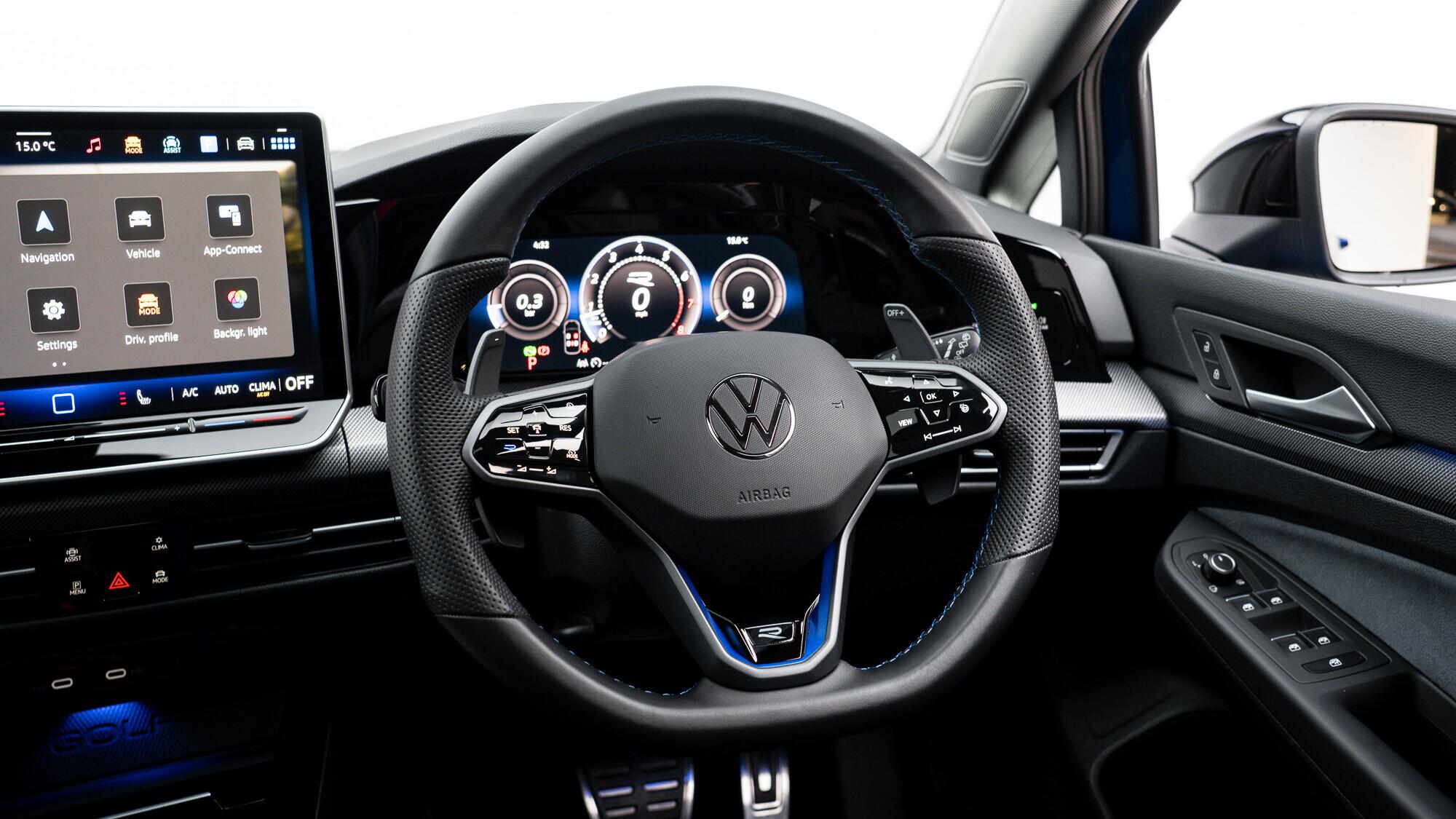 Volkswagen Golf view 20