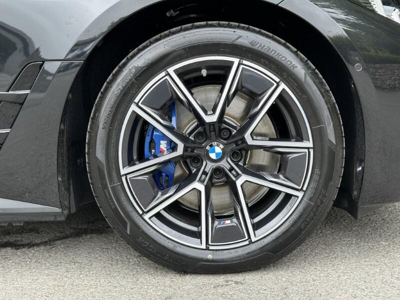 BMW i4 view 15