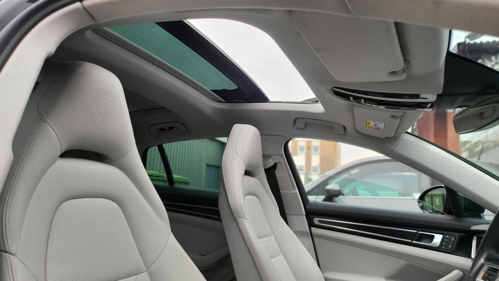 Porsche Panamera view 4