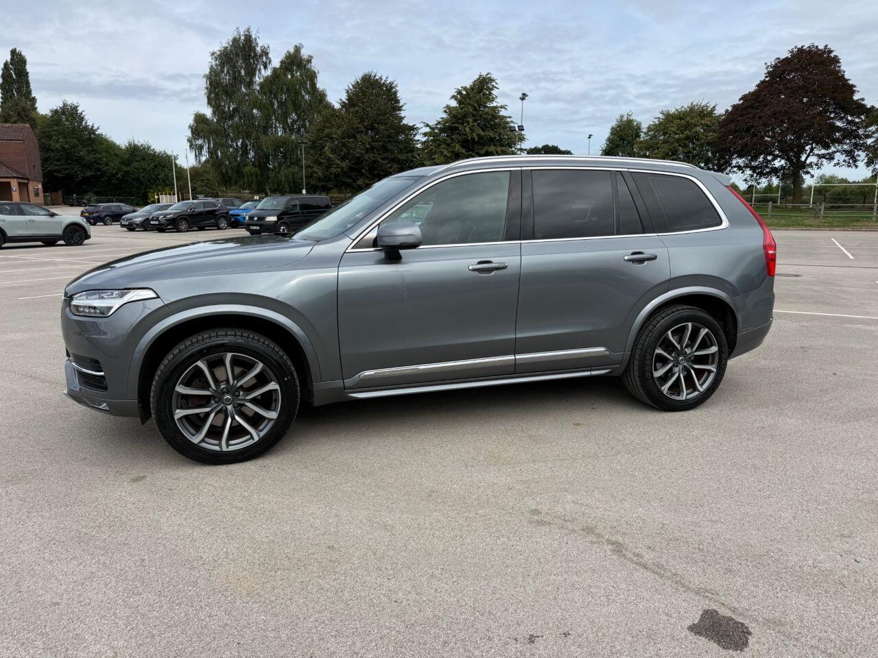 Volvo XC90 view 20