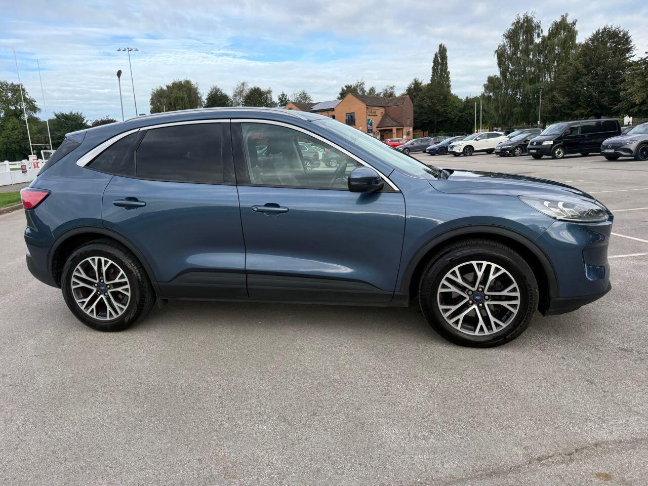 Ford Kuga view 54