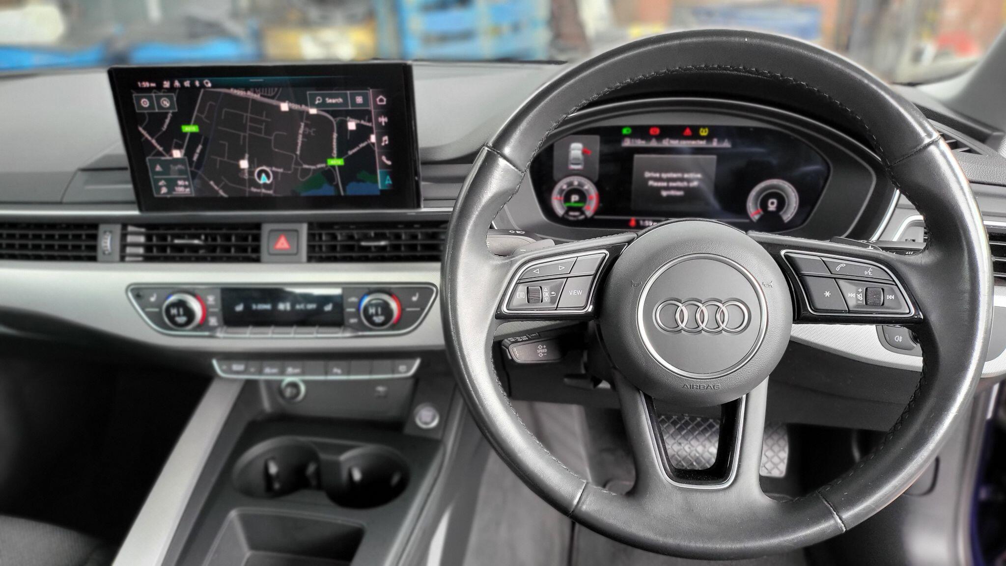 Audi A4 view 29