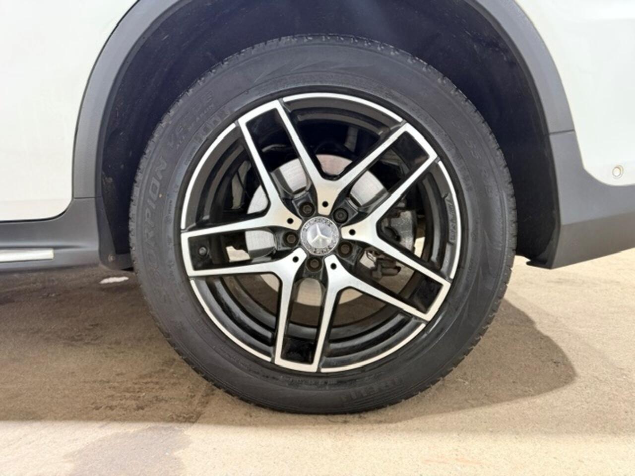 Mercedes-Benz GLC view 20
