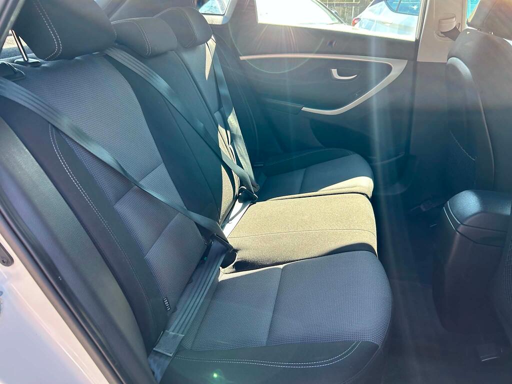 Hyundai I30 view 13