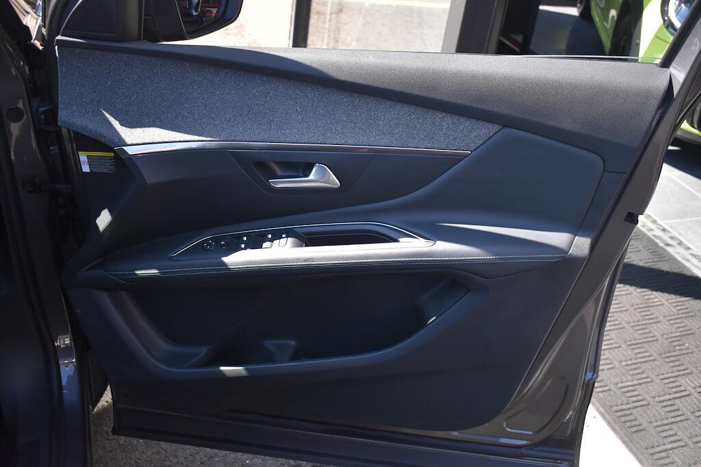 Peugeot 3008 view 29
