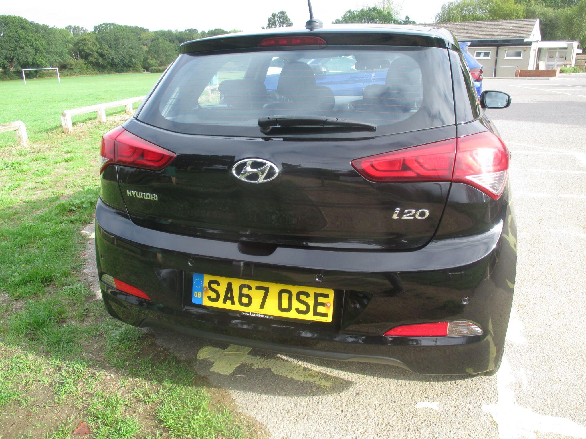 Hyundai i20 view 11