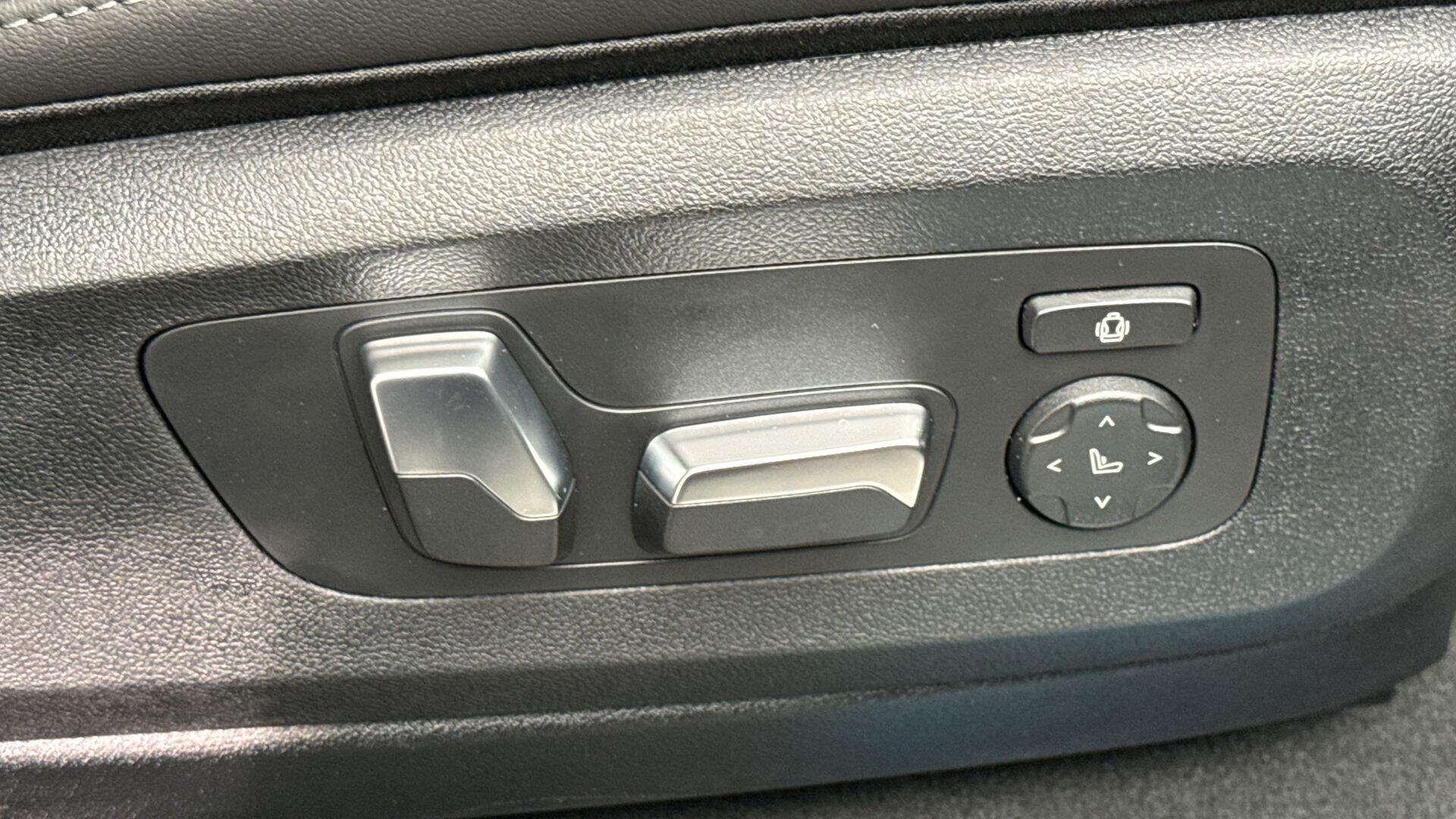 BMW X5 view 33