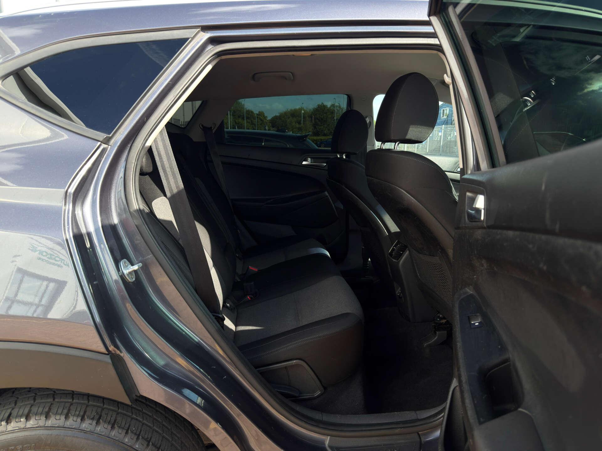 Hyundai Tucson view 25