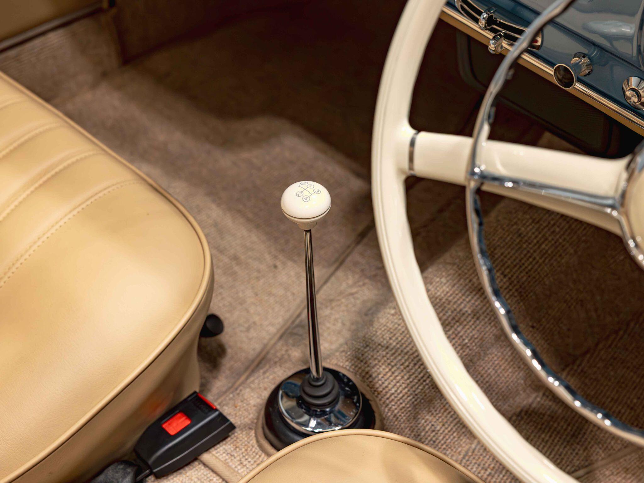 Mercedes-Benz 190 SL view 31