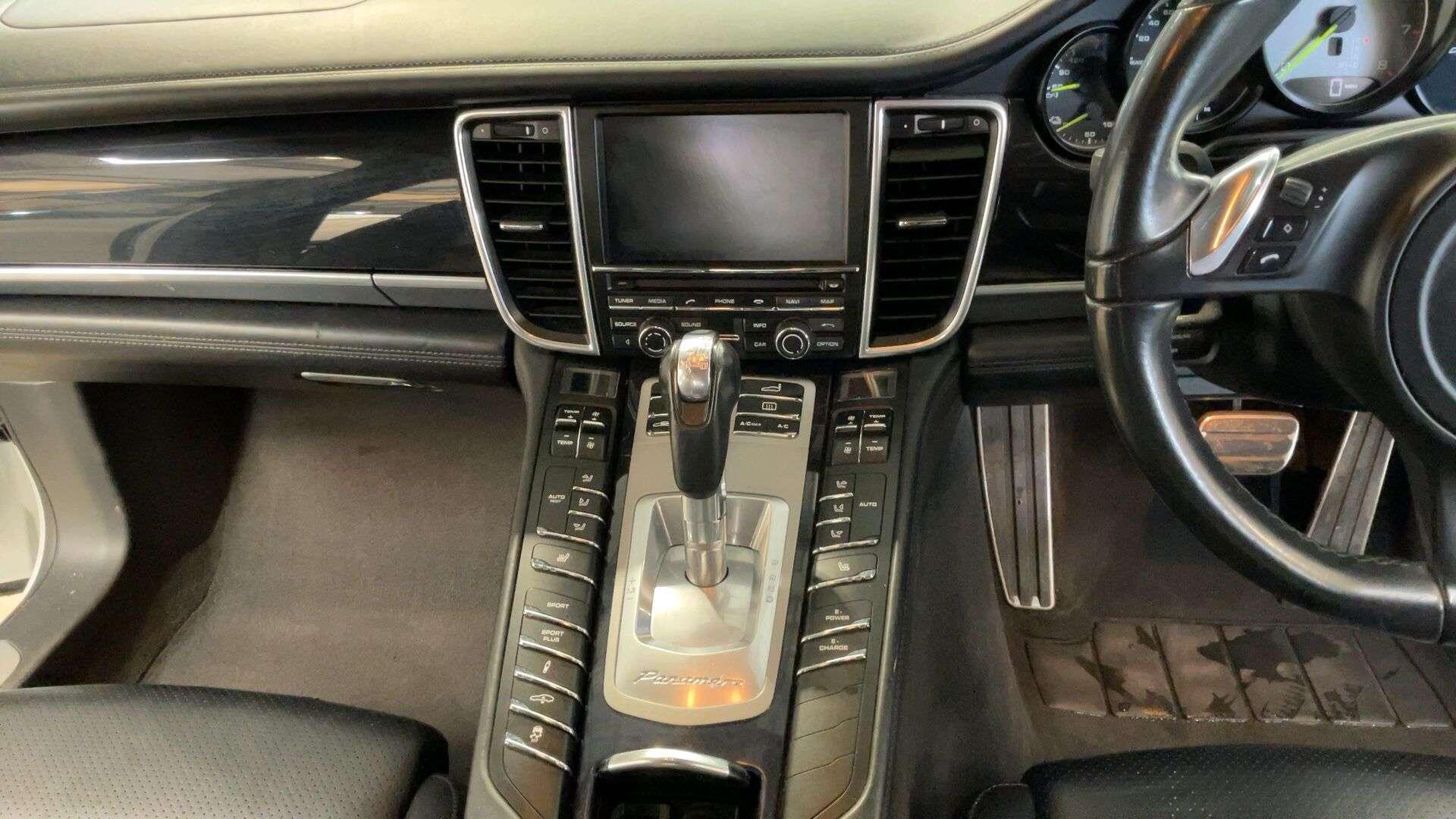 Porsche Panamera view 5