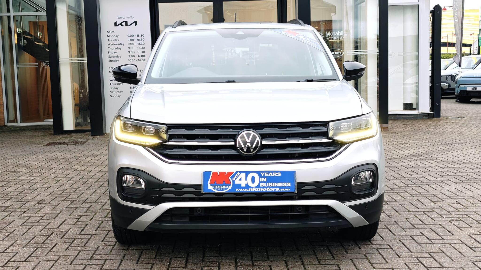 Volkswagen T-Cross view 3