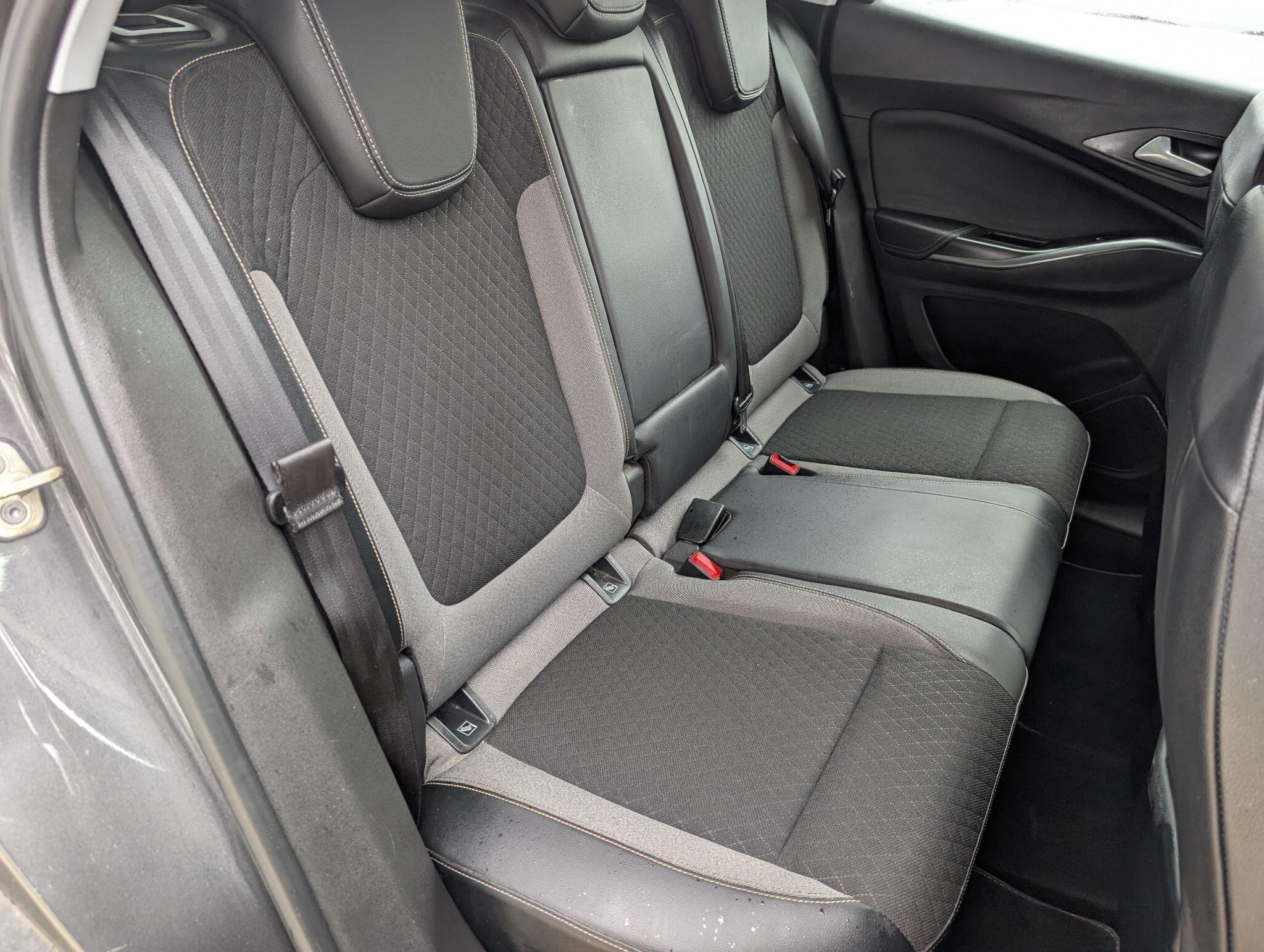 Vauxhall Grandland X view 19