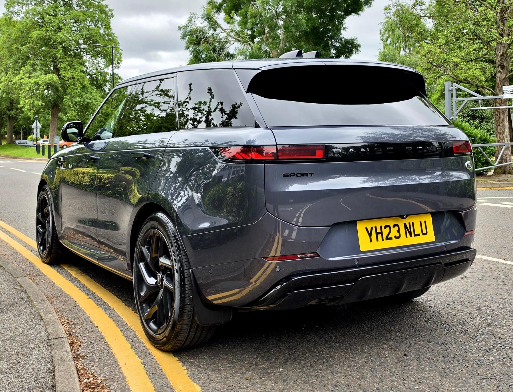 Land Rover Range Rover Sport view 25
