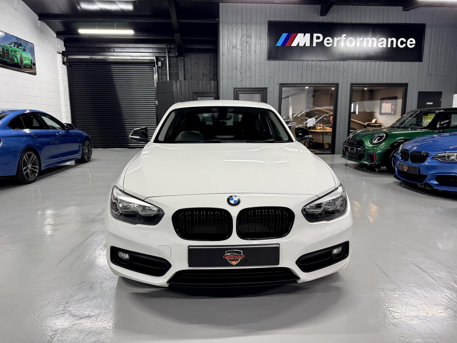 BMW 1 Series view 11