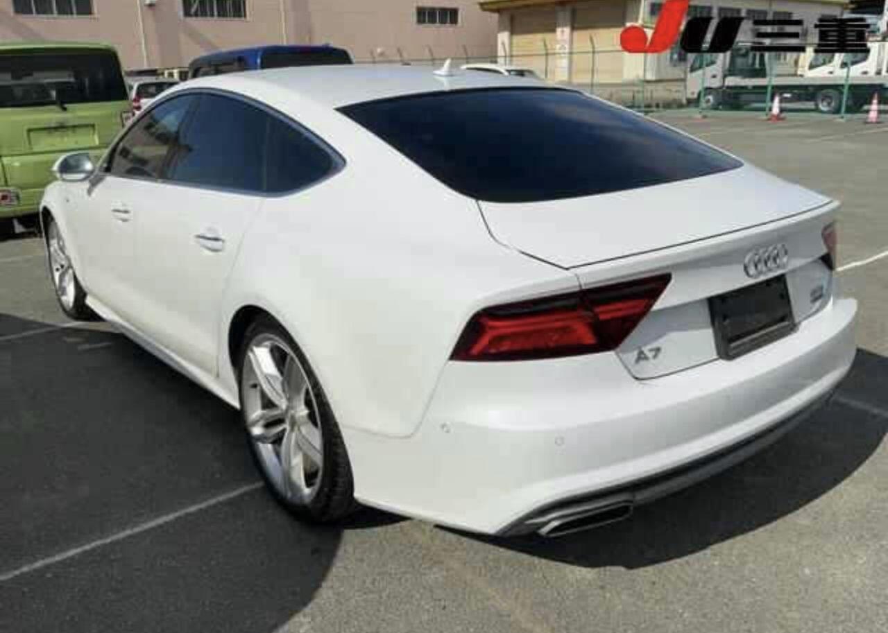 Audi A7 view 2