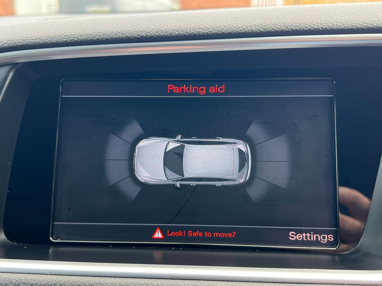 Audi Q5 view 26