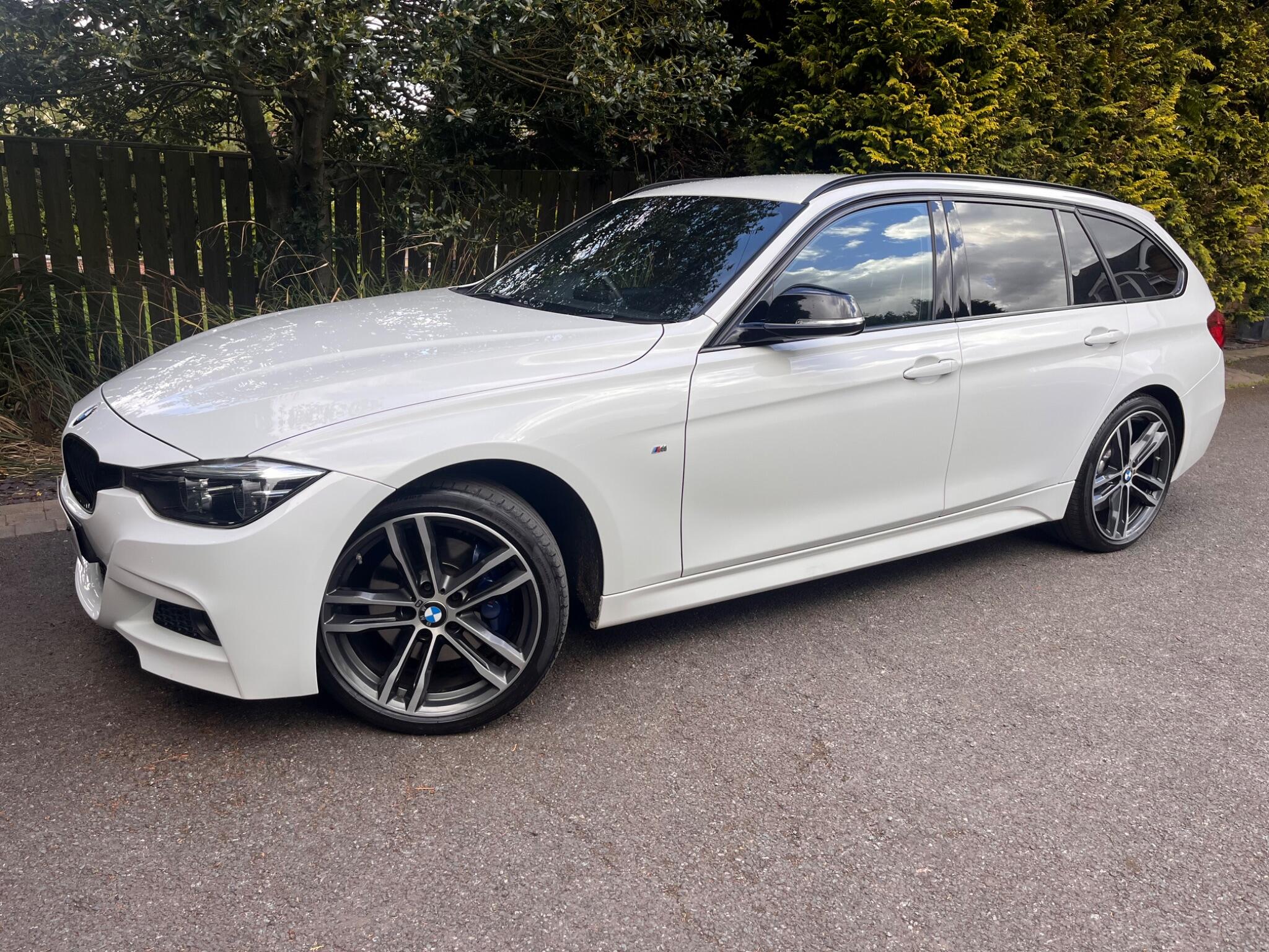 BMW 3 Series view 5