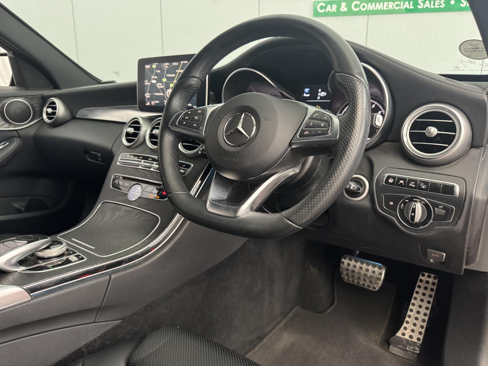 Mercedes-Benz C Class view 59