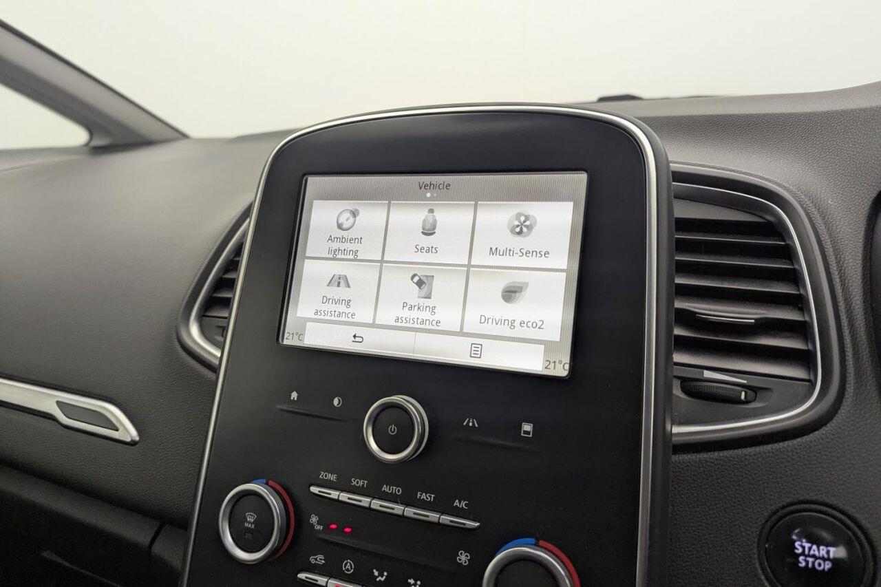 Renault Grand Scenic view 32