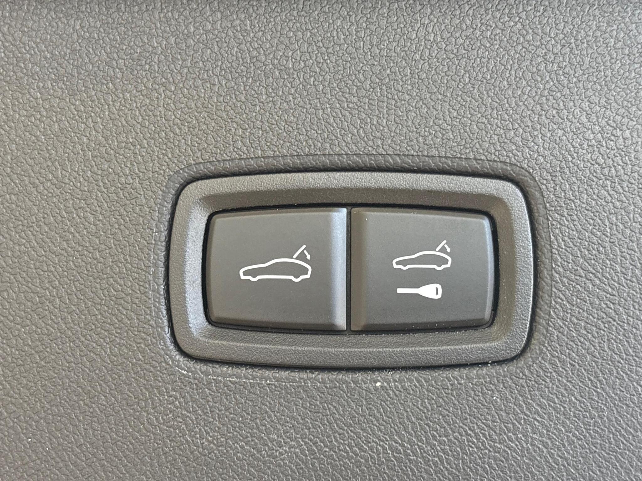 Porsche Cayenne view 47