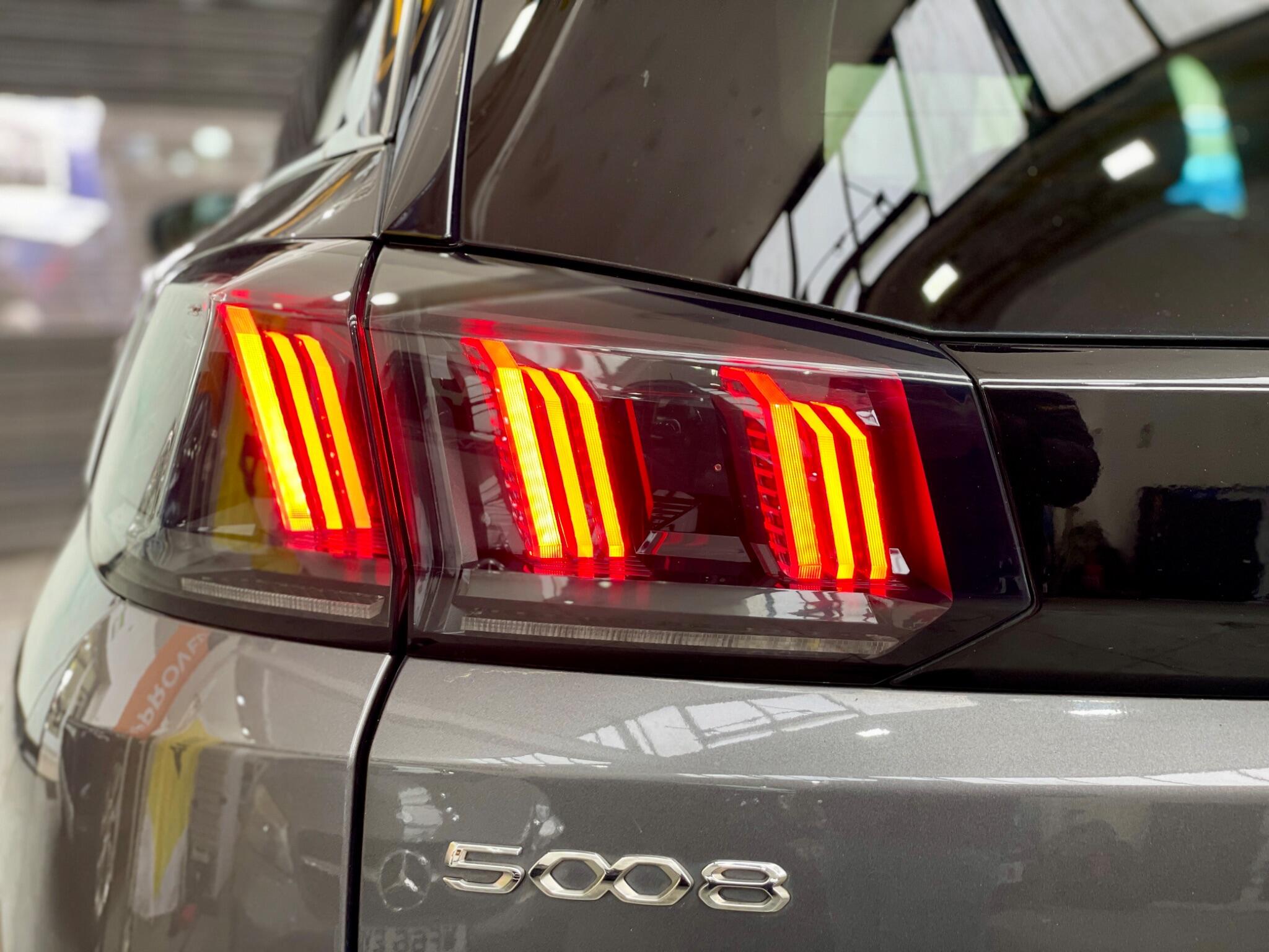 Peugeot 5008 view 25