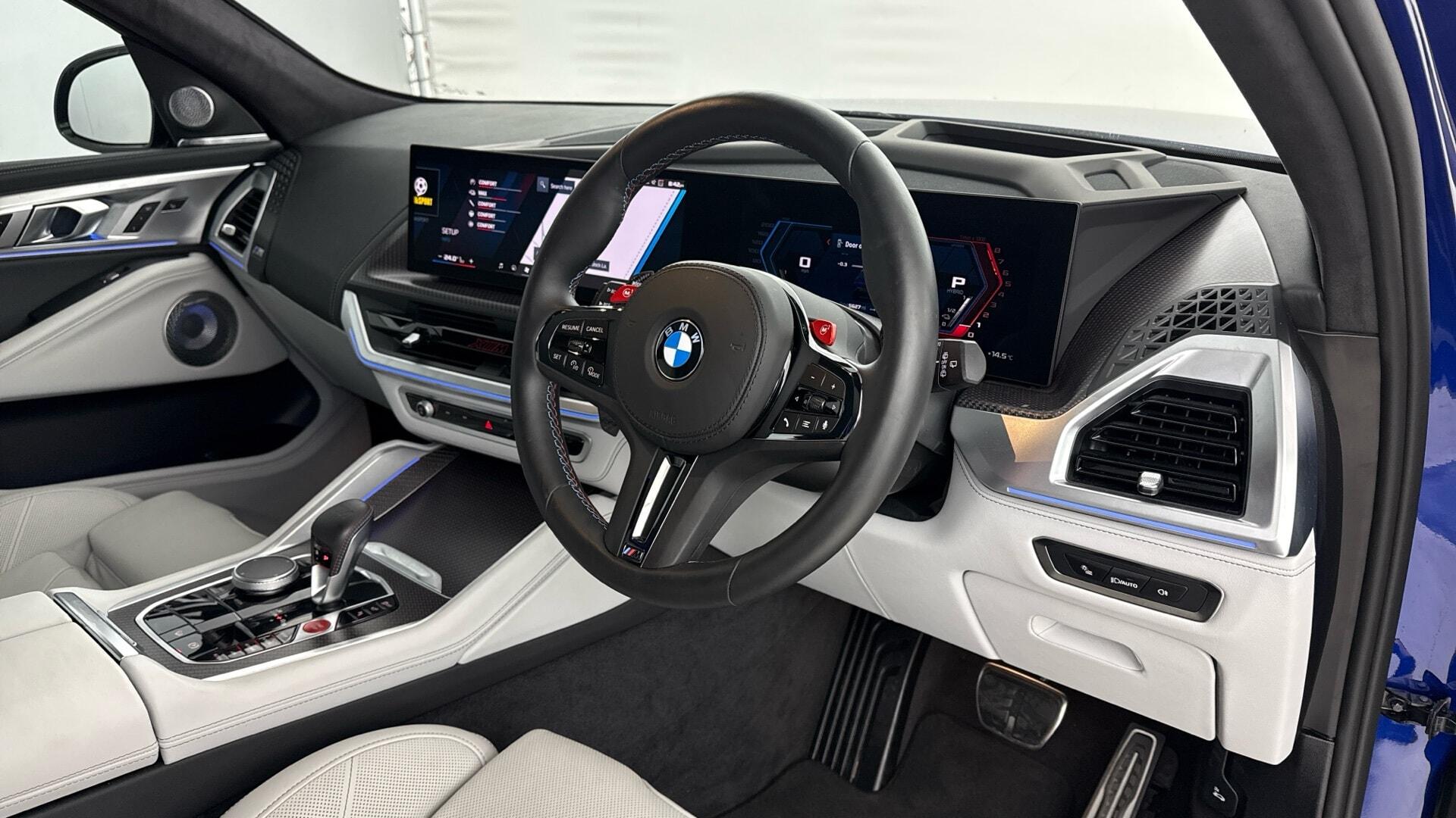 BMW XM view 6