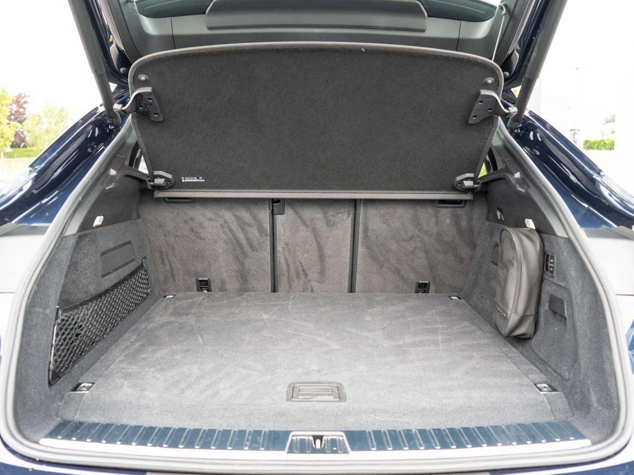 Porsche Cayenne view 39
