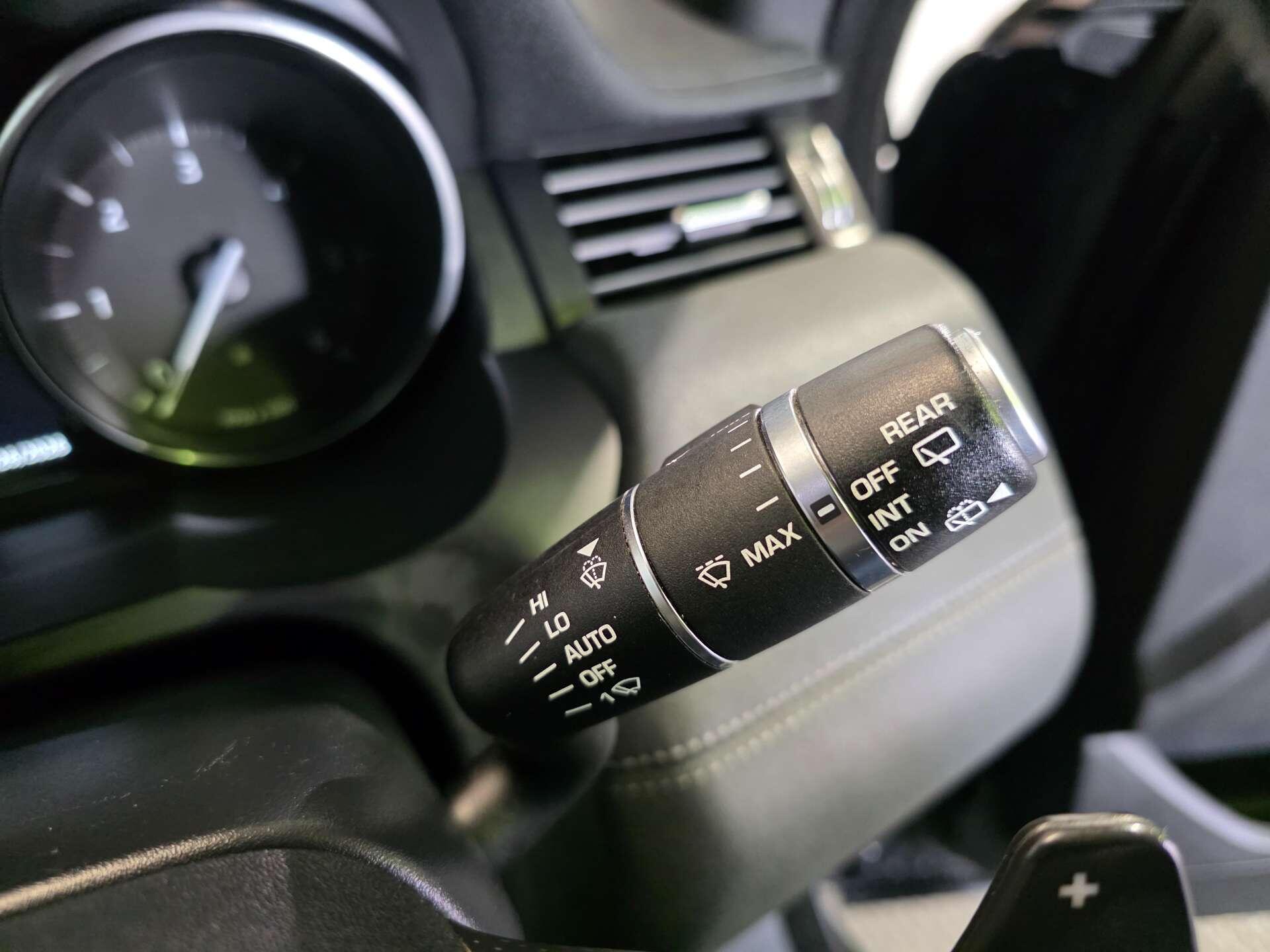 Land Rover Range Rover Evoque view 34