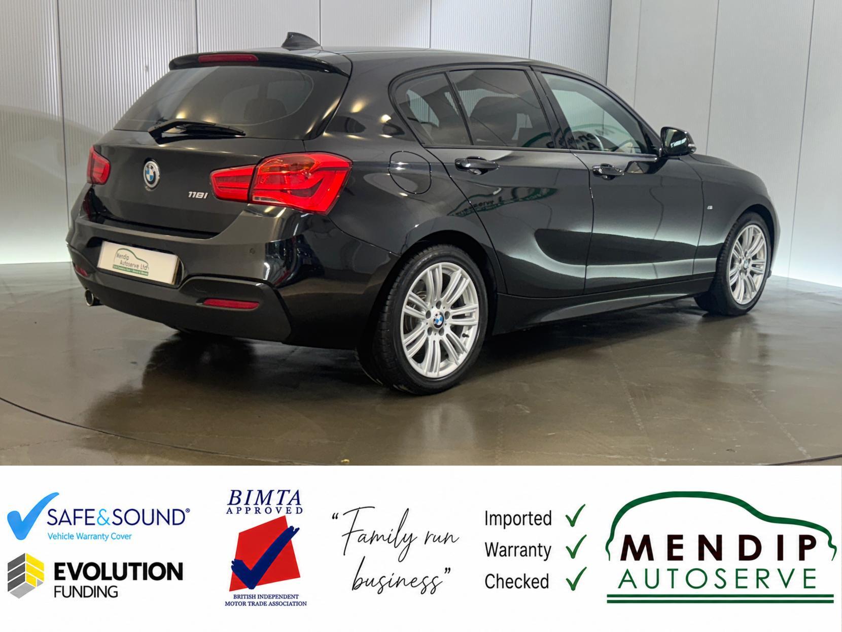 BMW 1 Series view 25