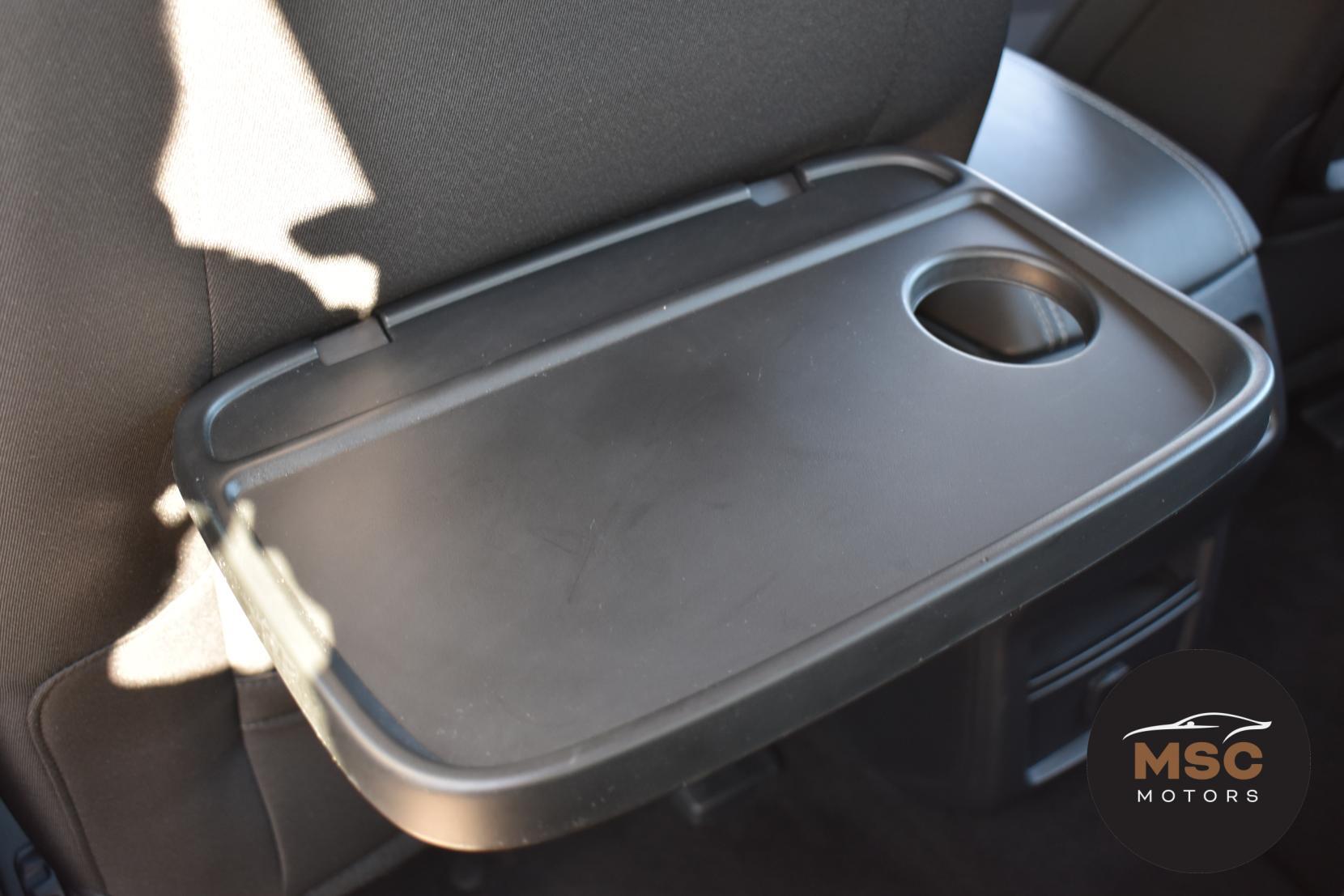 Ford Galaxy view 38