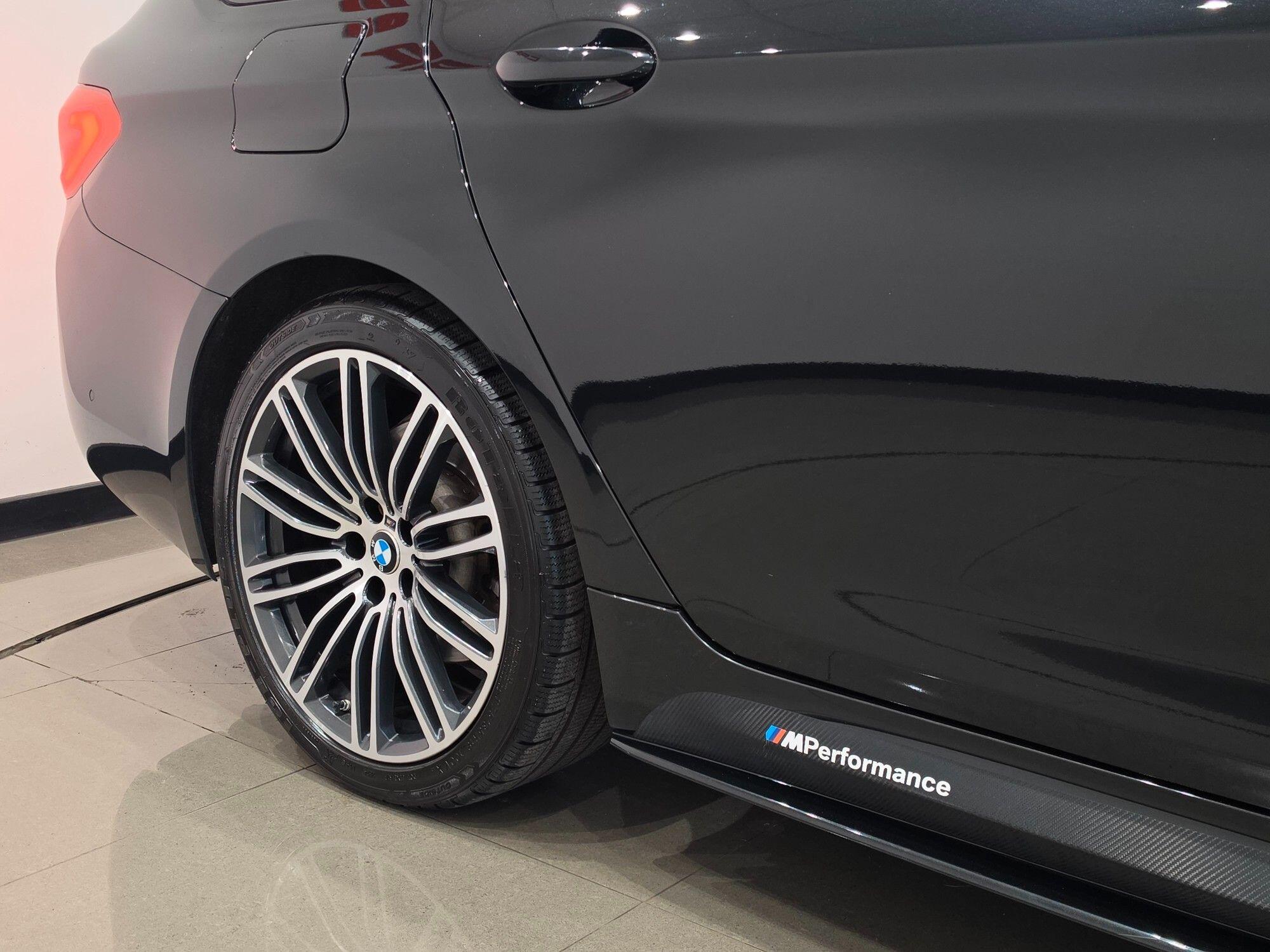 BMW 5 Series view 22