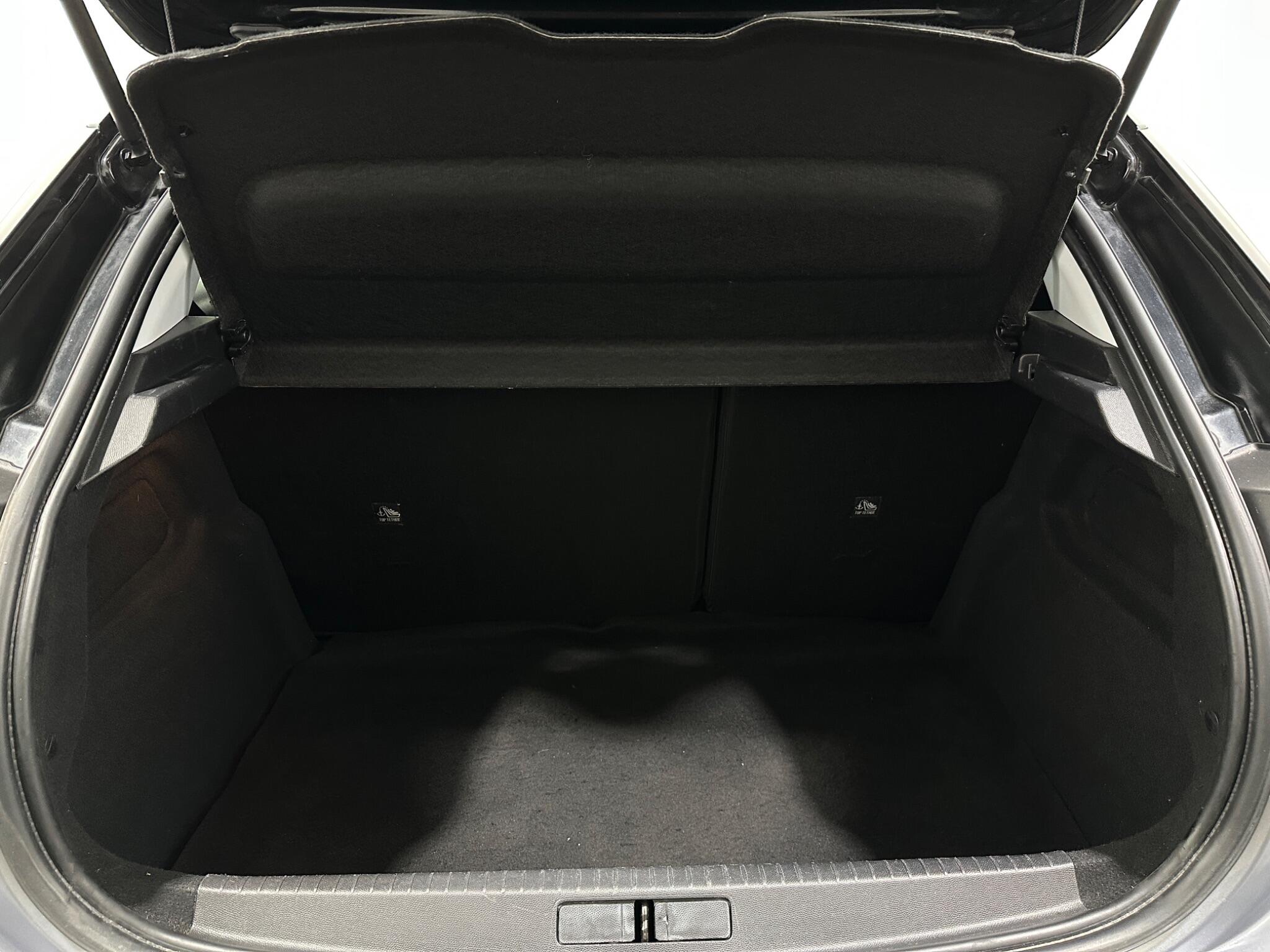Vauxhall Corsa view 48