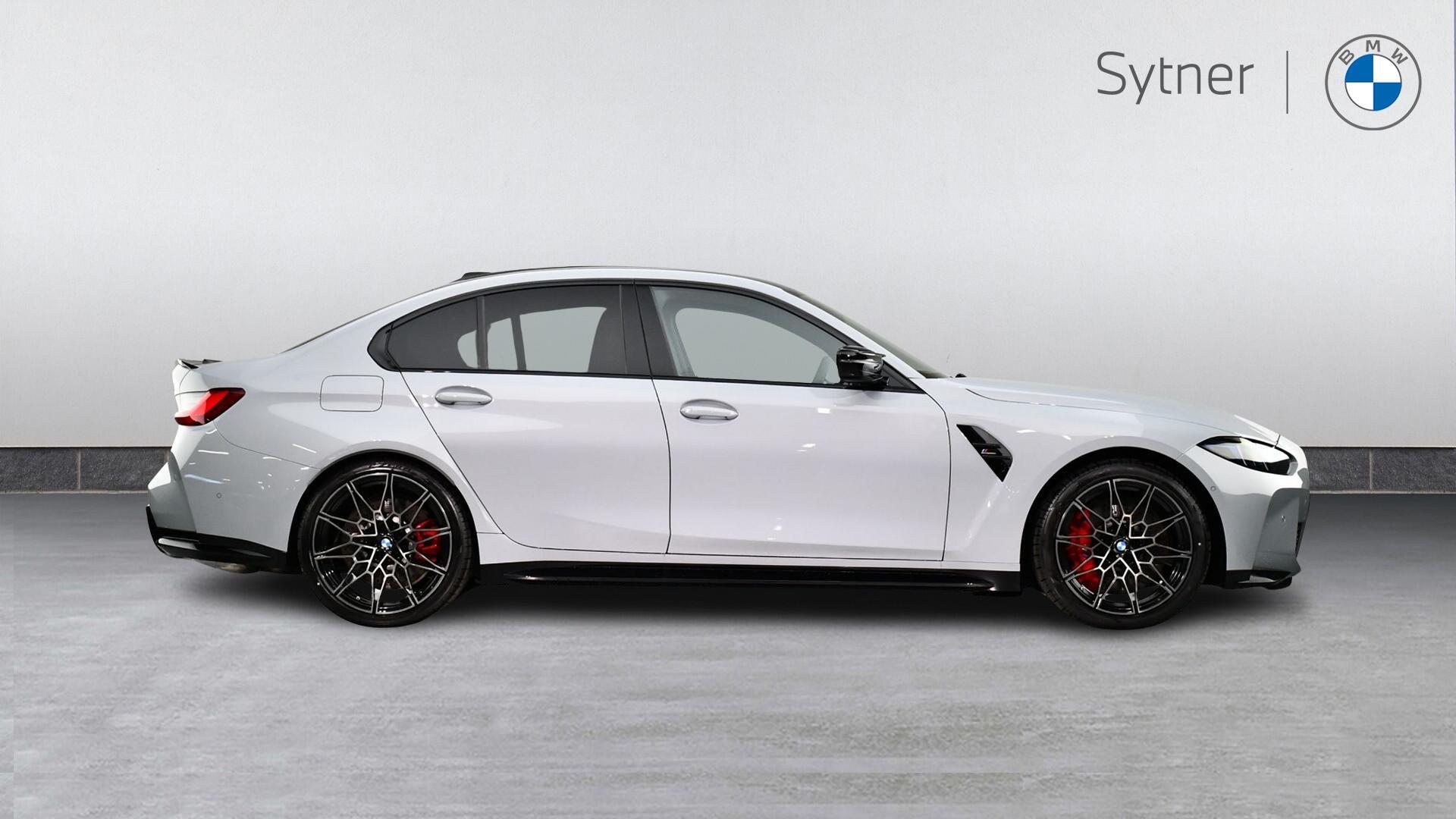 BMW M3 view 3